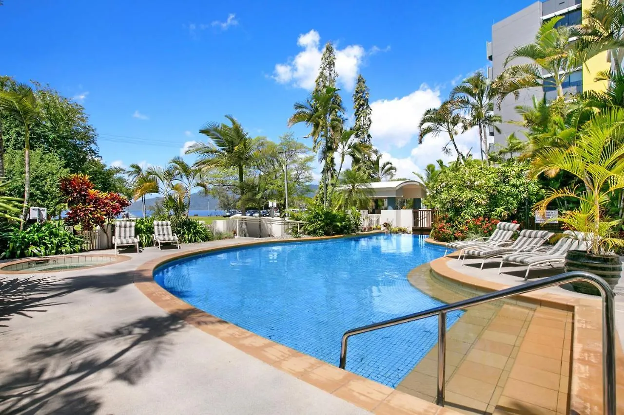 ****  181 The Esplanade Aparthotel Cairns Australia