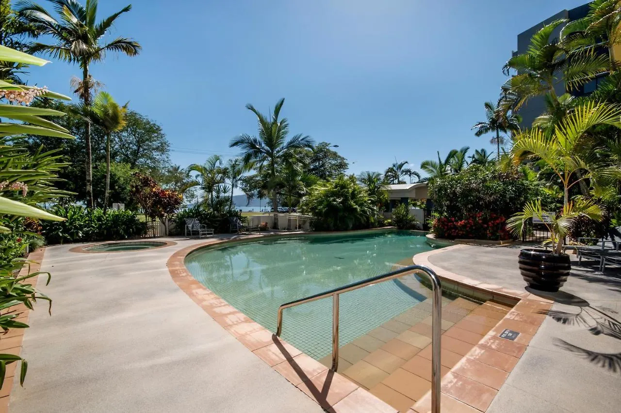 181 The Esplanade Aparthotel Cairns