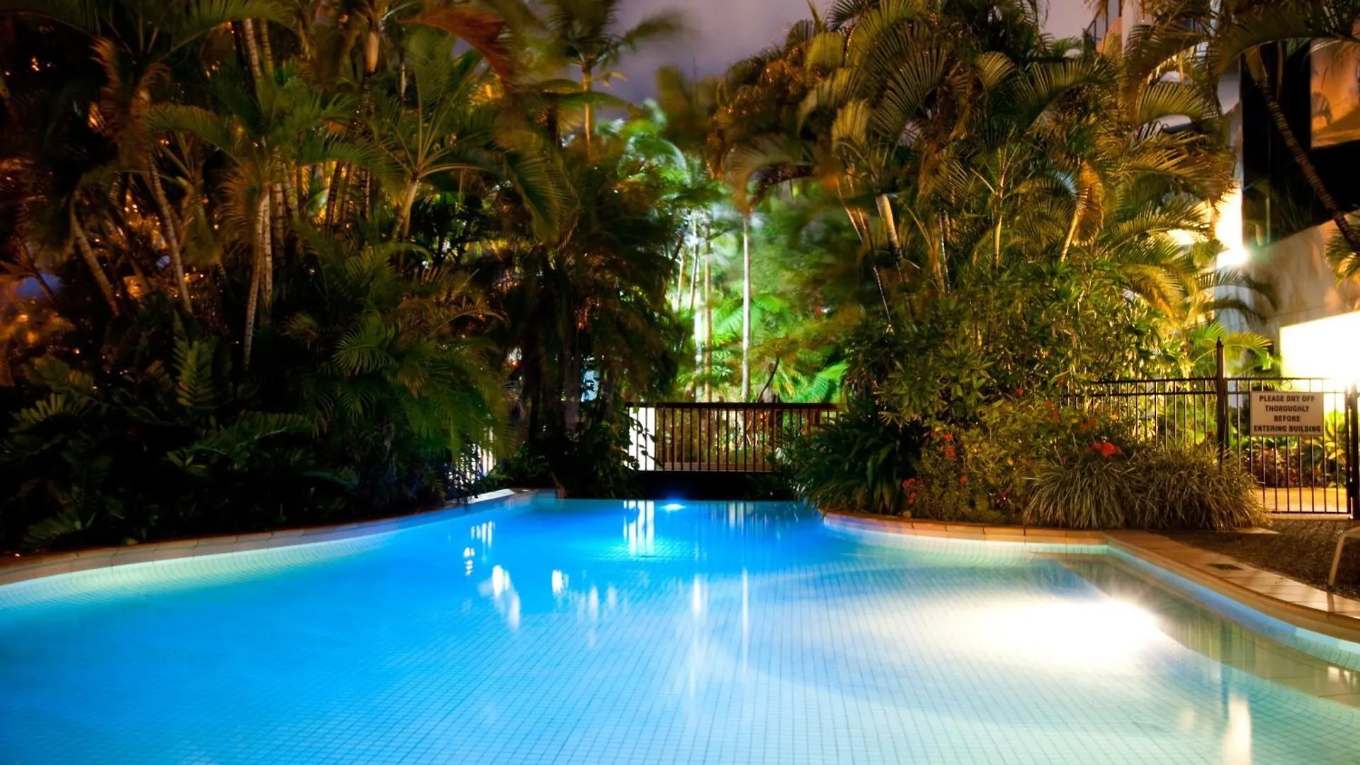 181 The Esplanade Aparthotel Cairns Australia